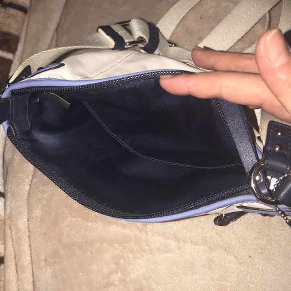 Coach leather swing pack white with light and dark blue trim silver hardware ๐โญ๏ธ - Picture 7 of 13